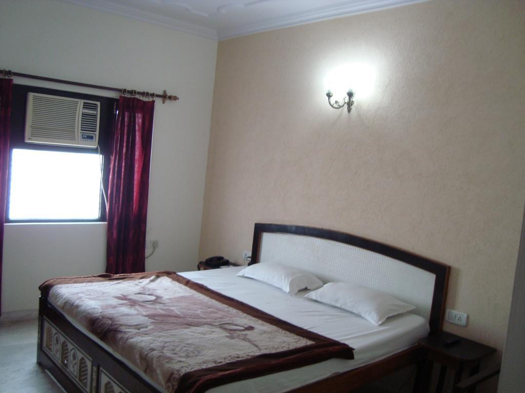 Hotel Dawat Palace Agra  Cameră foto
