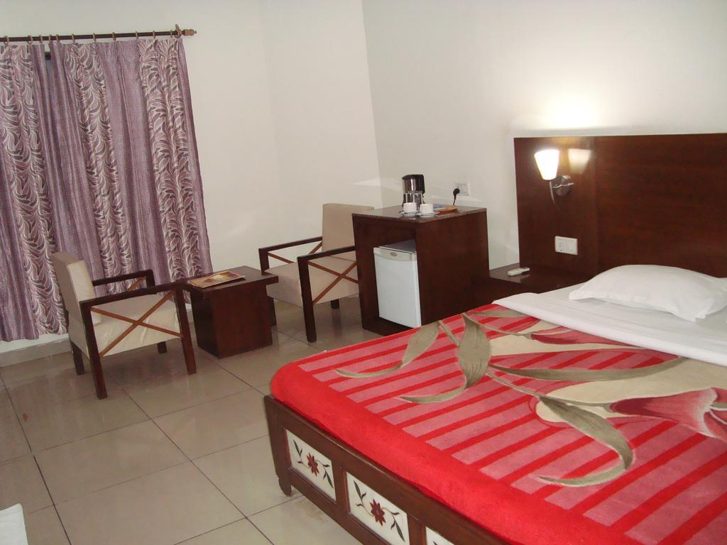 Hotel Dawat Palace Agra  Cameră foto